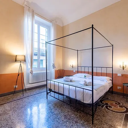 Apartment Precious Historic Center - Happy *