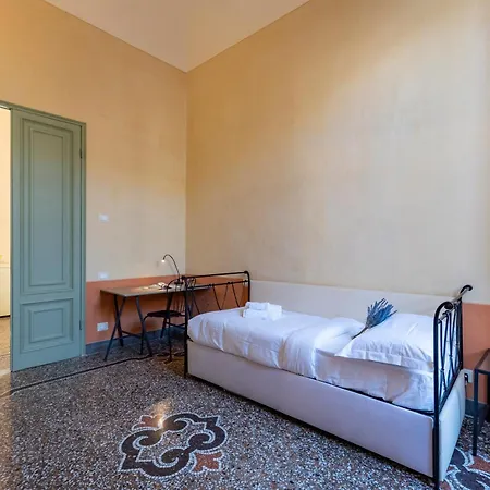 Apartment Precious Historic Center - Happy Genua
